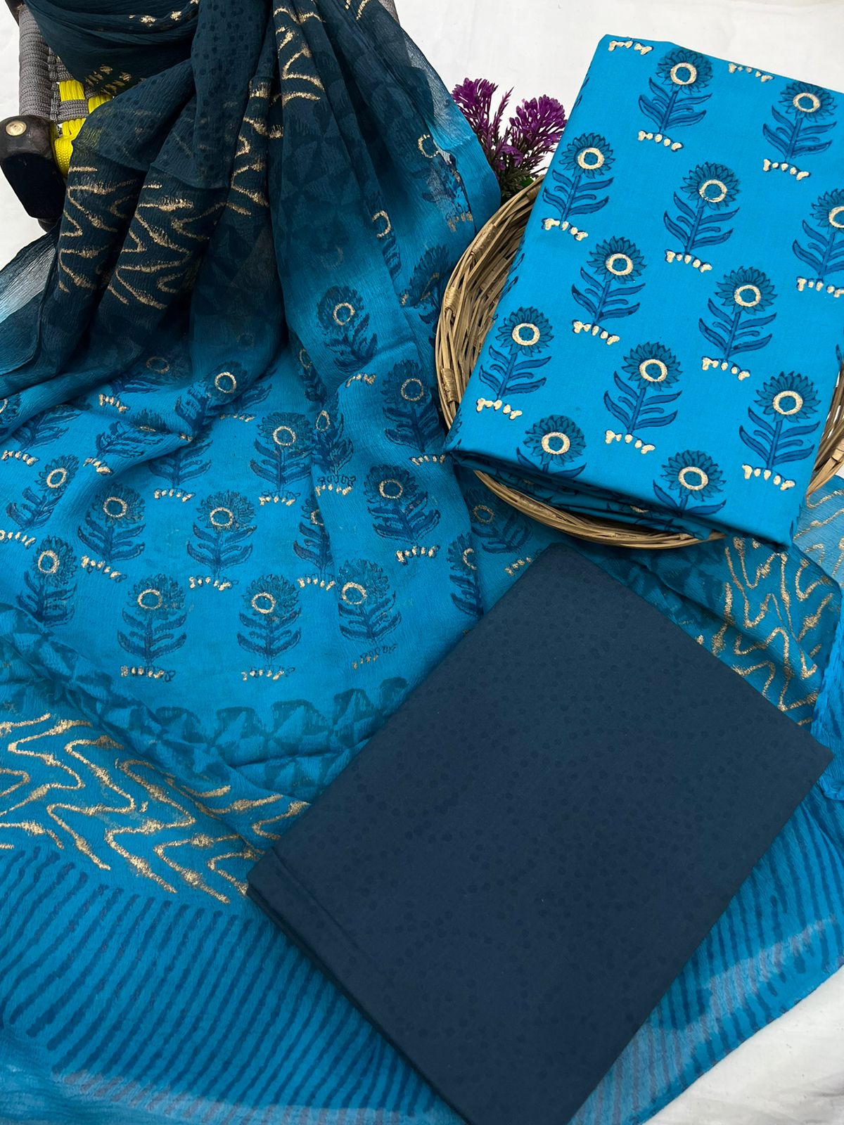 Cotton Suit With Chiffon Dupatta