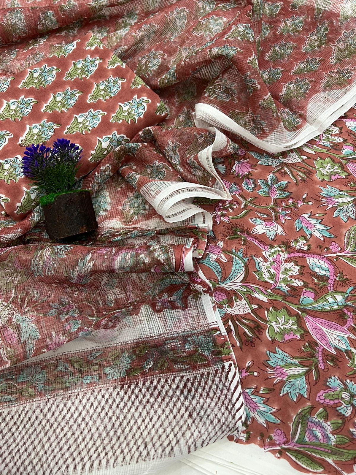 Hastkala Cotton Suit Set With Kota Doriya Dupatta