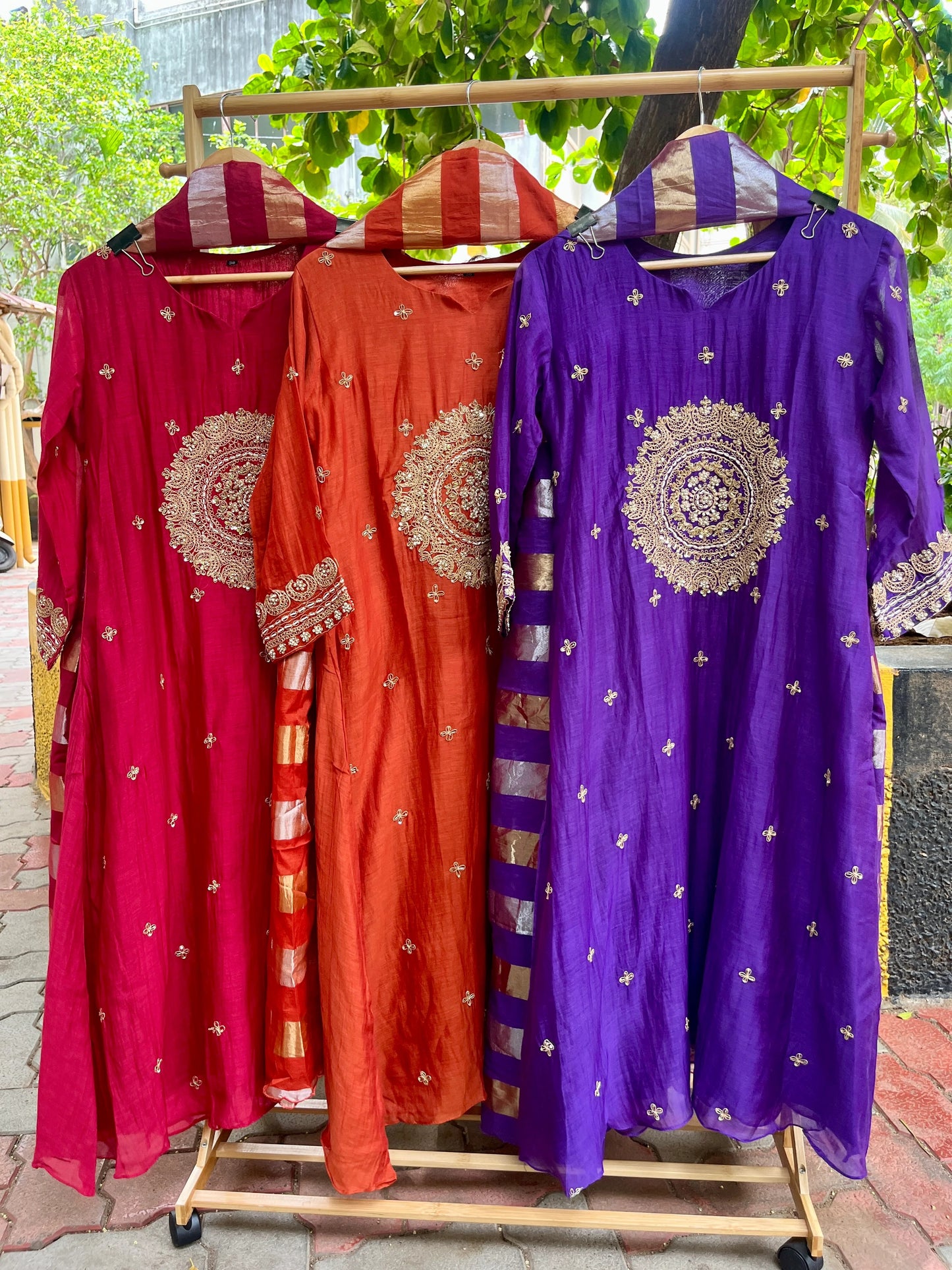 Khwab Premium Mul Chanderi Suit- Dupatta - PINK