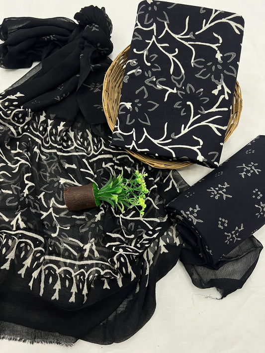 Cotton Suit With Chiffon Dupatta