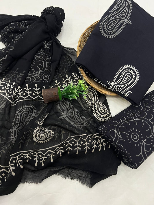 Cotton Suit With Chiffon Dupatta